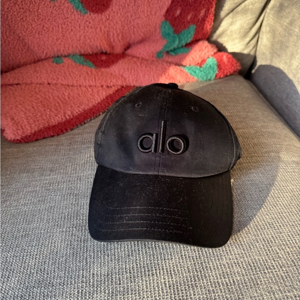 ALO Yoga Black Off-Duty Baseball Hat